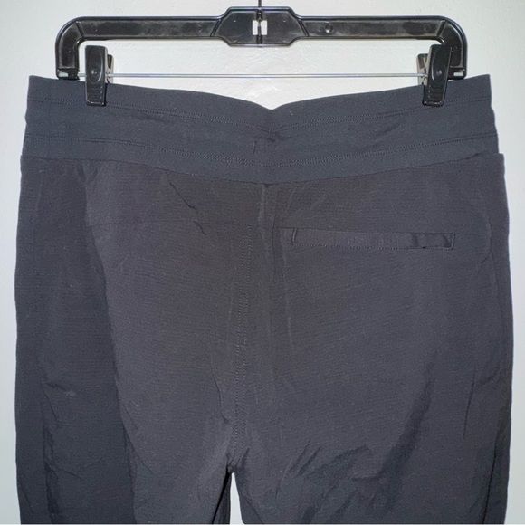 Athleta Trekkie North Crop 23” Jogger Women’s Size 12 - Picture 9 of 11